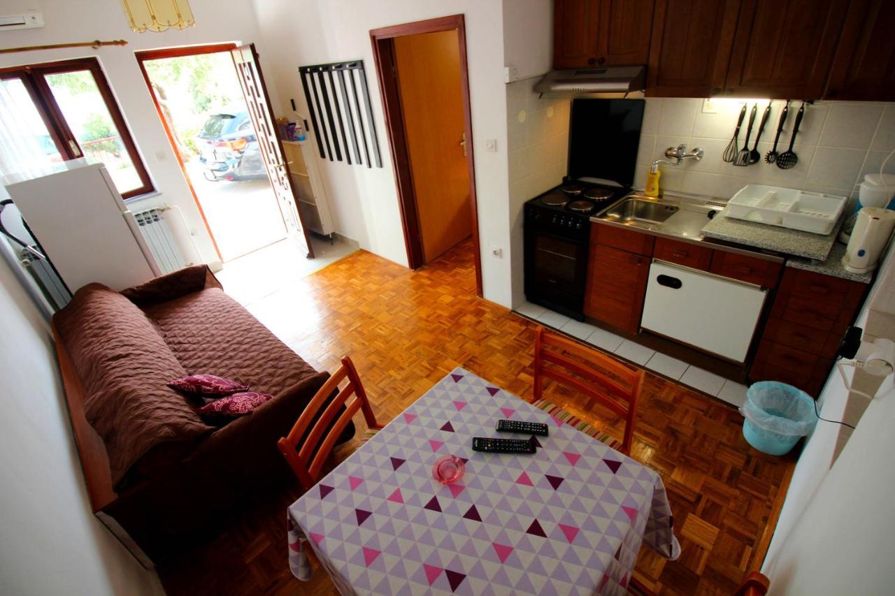 Guesthouse Marija Novi Vinodolski Buitenkant foto