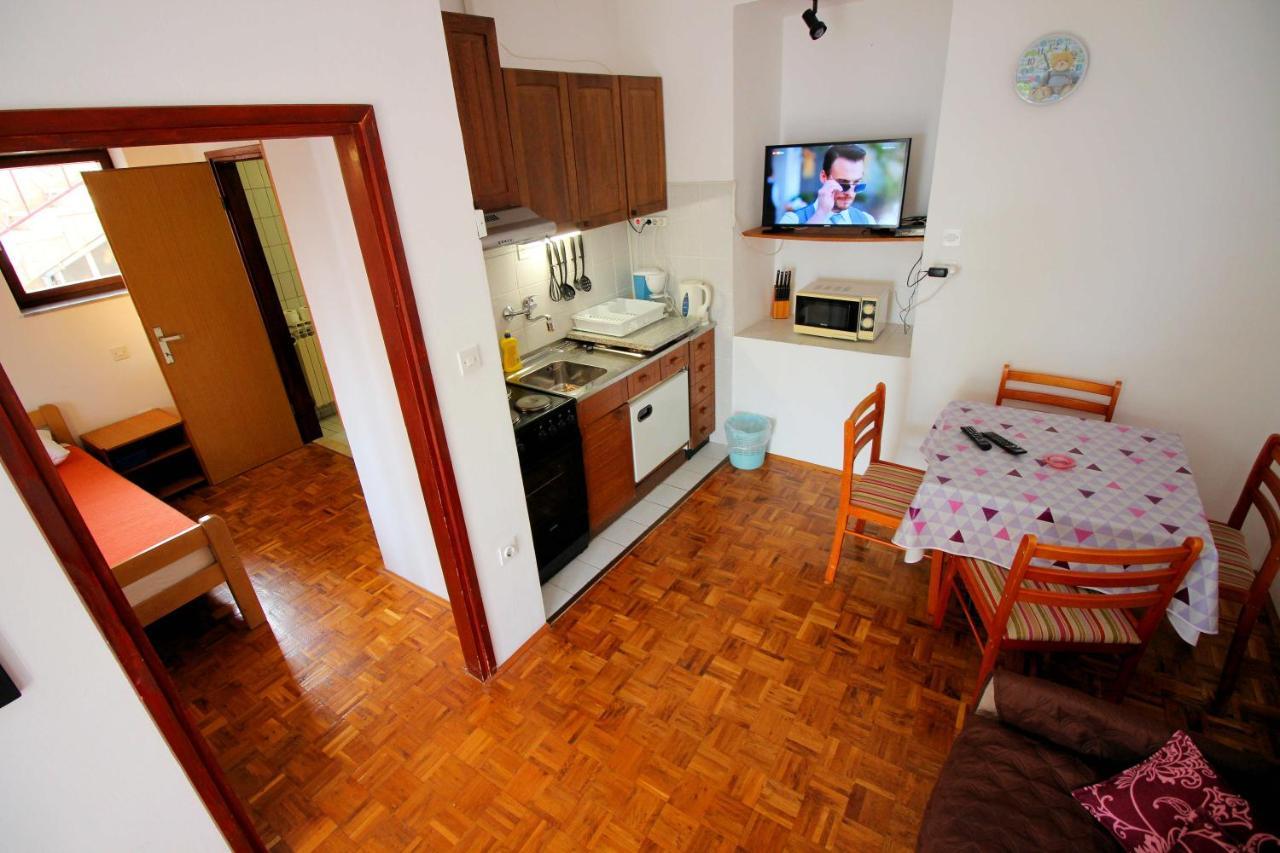 Guesthouse Marija Novi Vinodolski Buitenkant foto